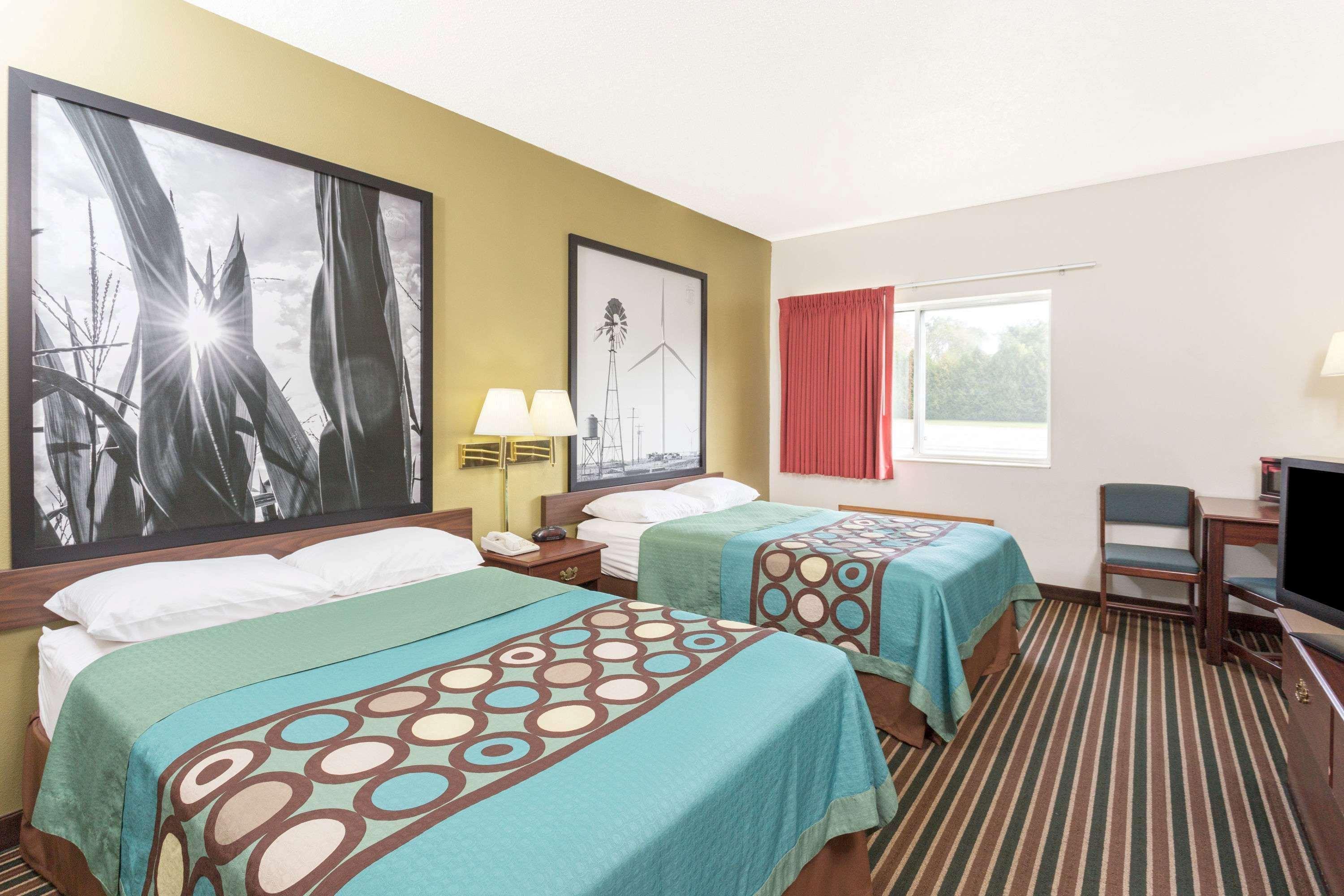 Super 8 By Wyndham Cresco Ia Otel Dış mekan fotoğraf